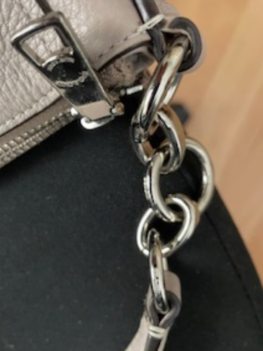 Coach, grey hobo, pebble, leather shoulder bag, Harley with silver trim - Picture 13 of 13